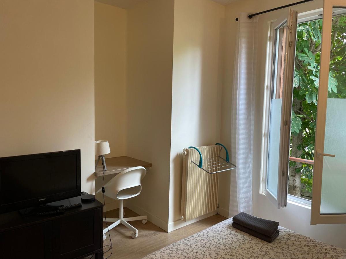 Chambre Dans Une Maison Partagee Neuilly-sur-Marne Luaran gambar