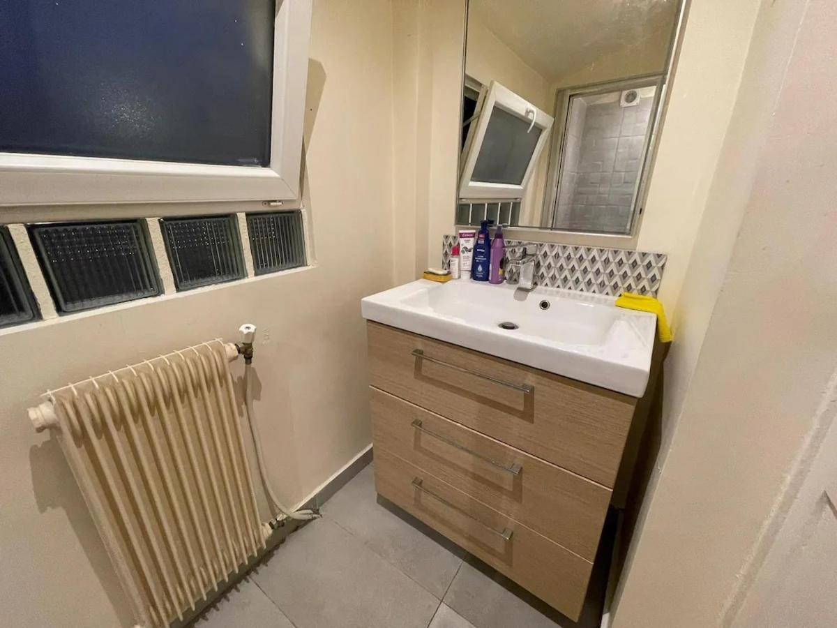 Chambre Dans Une Maison Partagee Neuilly-sur-Marne Luaran gambar