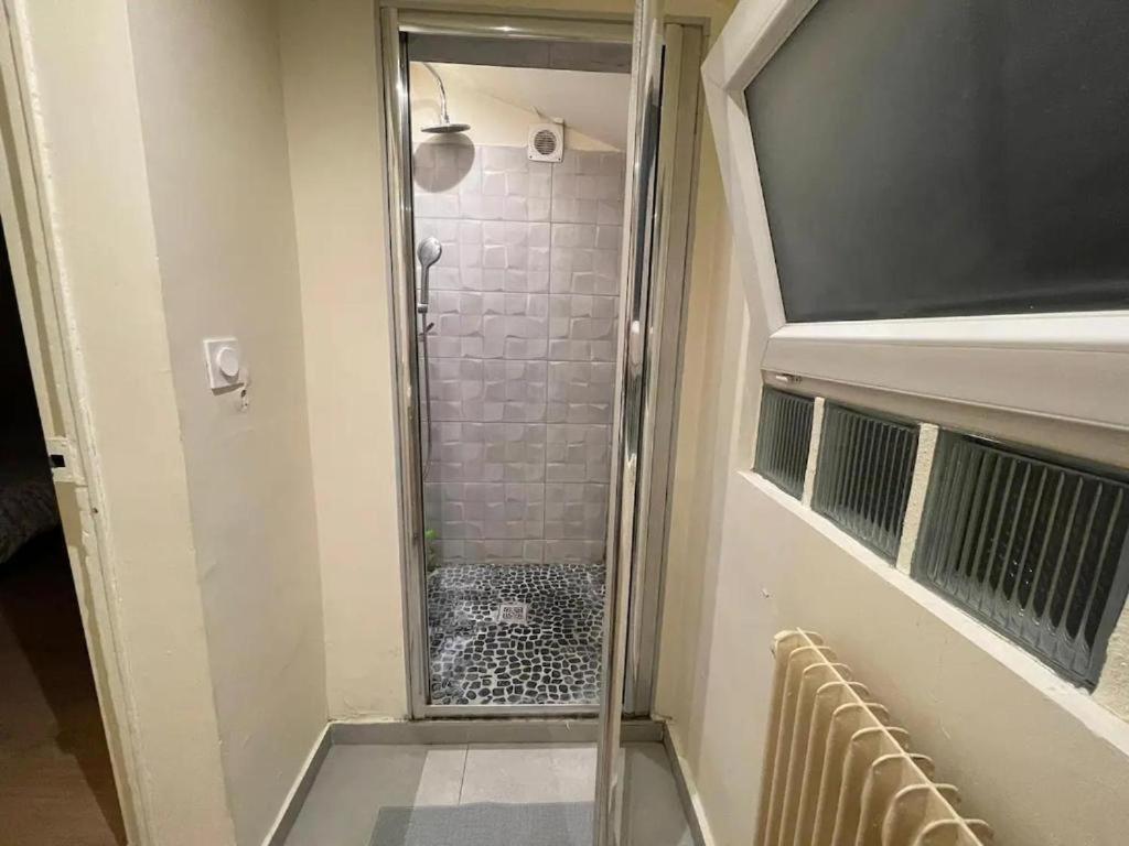 Chambre Dans Une Maison Partagee Neuilly-sur-Marne Luaran gambar